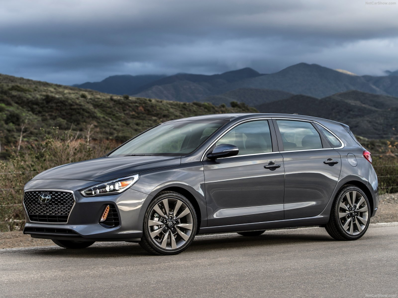Illustration for article titled Fresh off of propagating their corporate catfish face across their lineup, Hyundai is now apparently implementing a corporate deadmau5 face